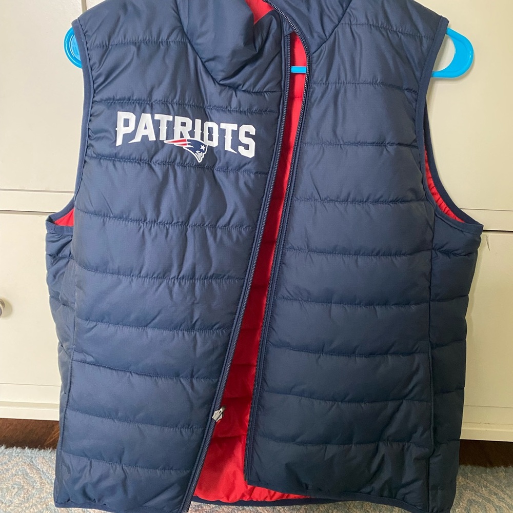 New England Patriots puffy, reversible vest